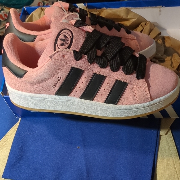 Authentic Adidas Black Stripes On Pink Suede NOW ONLY $45 New - Picture 2 of 9